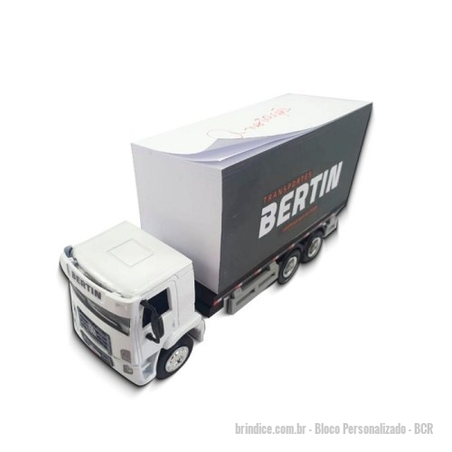 Bloco personalizado - Bloco Personalizado - BCR - Miniatura de caminhão baú com bloco de anotações no compartimento de carga. Um brinde criativo e funcional, perfeito para ações promocionais ligadas a transporte e logística. - 173475 - Portal de Brindes Personalizados | Guia Bríndice 38 Anos - Bloco