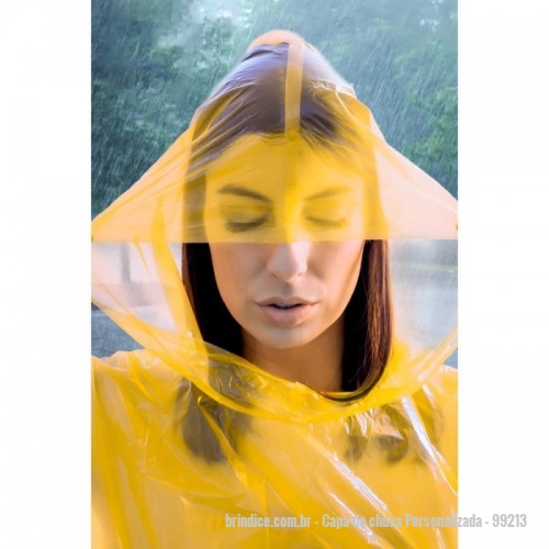 Capa de chuva personalizada - Capa de chuva Personalizada - 99213 - Capa de chuva de tamanho único, disponível em várias cores. Fornecida em polybag. 1200 x 900 mm - 158317 - Portal de Brindes Personalizados | Guia Bríndice 38 Anos - Capa de chuva