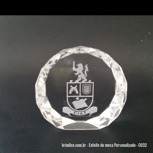 Enfeite de mesa personalizado - Enfeite de mesa Personalizado - C032 - Peças de cristal personalizadas com gravação a laser interna, gravamos qualquer imagem ou logo e frase - 84610 - Portal de Brindes Personalizados | Guia Bríndice 38 Anos - Enfeite de mesa