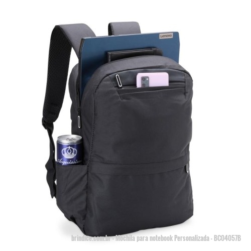 Mochila para notebook personalizada - Mochila para notebook Personalizada - BC04057B - Mochila de nylon 24 litros com três compartimentos, sendo o principal com bolso para notebook 14 polegadas. A mochila possui um bolso lateral e suporte externo usb. - 170429 - Portal de Brindes Personalizados | Guia Bríndice 38 Anos - Mochila para notebook