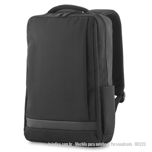Mochila para notebook personalizada - Mochila para notebook Personalizada - MC222 - Mochila para notebook em tecido poliéster com detalhe em PVC com interior em 210D. Parte externa: Conector USB e áudio P2 na lateral, ligado ao interior da mochila via cabos. Bolso frontal com abertura na lateral. Bolso na lateral. Alça de ombro e mão acolchoadas. Encaixe p/ mala de viagem. Parte interna: Compartimento acolchoado p/ notebook 40x28cm. Tamanho total do Notebook - 15.6" Três bolsos internos, porta tablet, celular e carteira. - 173896 - Portal de Brindes Personalizados | Guia Bríndice 38 Anos - Mochila para notebook