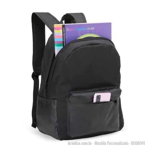 Mochila personalizada - Mochila Personalizada - BC08041 - Mochila em Nylon de 33 litros com detalhes em couro sintético é a escolha certa. Versátil e resistente à água, ela conta com dois compartimentos, sendo o principal destinado para notebooks de até 15,6 polegadas. Além disso, possui um bolso frontal e - 169418 - Portal de Brindes Personalizados | Guia Bríndice 38 Anos - Mochila