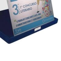 Placa comemorativa metálica